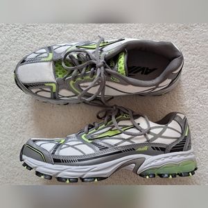 Avila NWOT Running Shoes sz 8.5 women